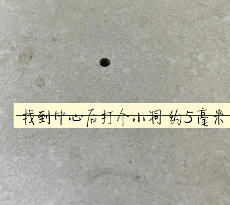 黄冈瓷砖空鼓维修公司专业解答在瓷砖铺贴过程中，如果砂料搅拌不均匀，将会带来以下问题